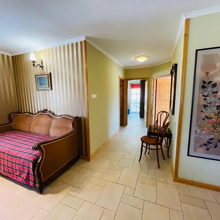 Botanica Deluxe Vendeghaz - Finnish Sauna Villa