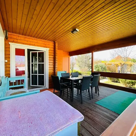 Botanica Deluxe Vendeghaz - Finnish Sauna Villa